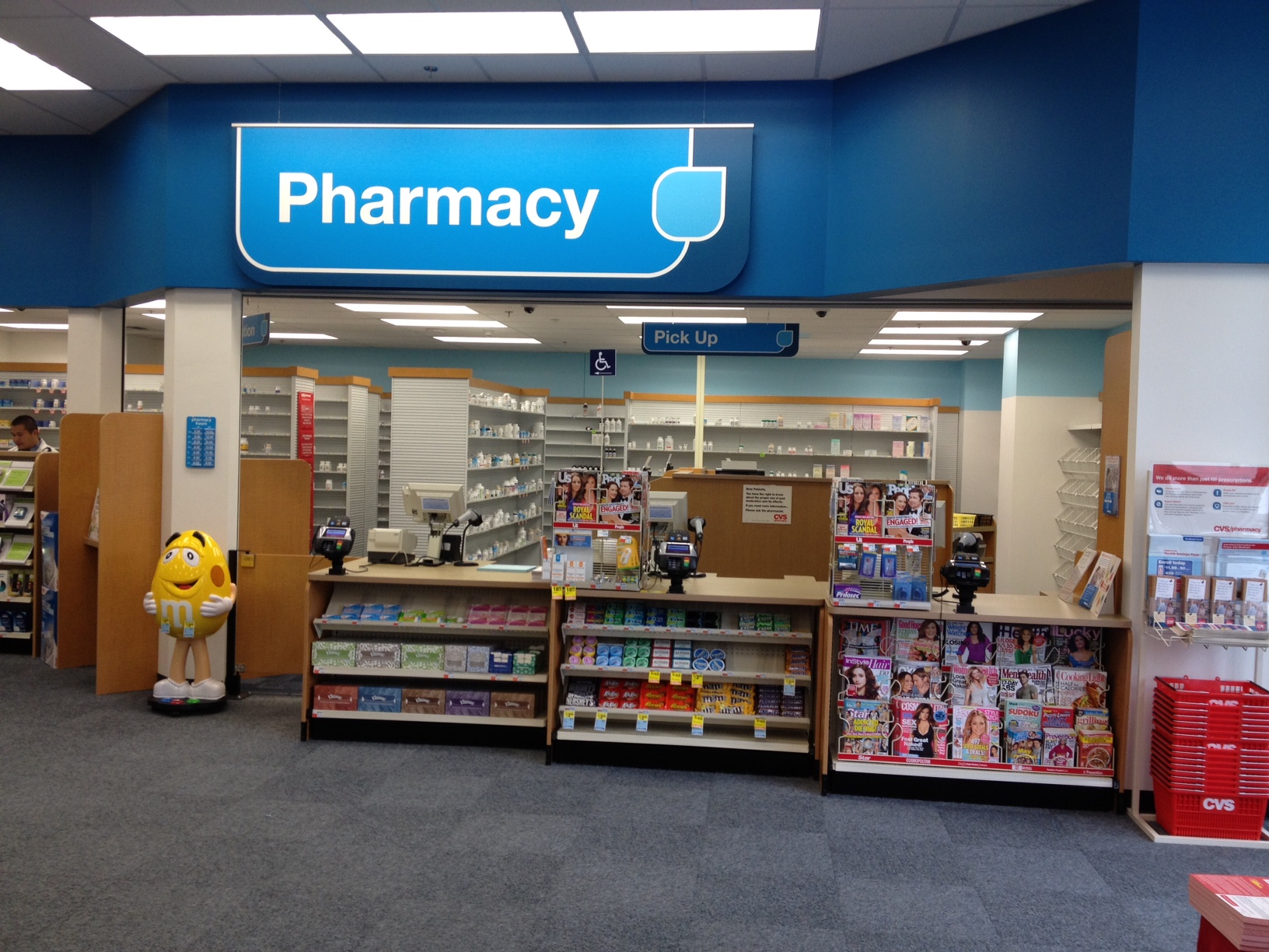 cvs  pharmacy wellesley ma